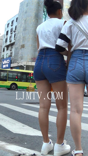 麋小鹿大师2013-2014街拍视频合集3-性感高腿丰臀少妇