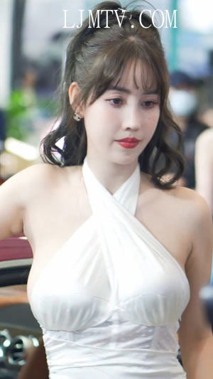 2024深圳改装车展AutoShowRacingModel性感美女车模车展模特-7