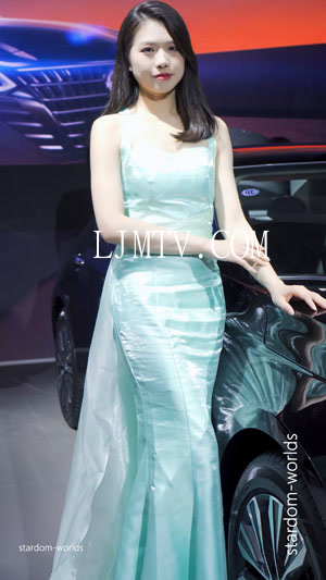 2024东莞车展春季AutoShowRacingModel青春靓丽车模车展模特56