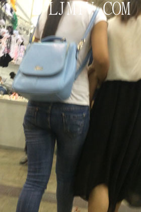 小龙大师精品街拍系列合集-包臀蓝紧牛少妇