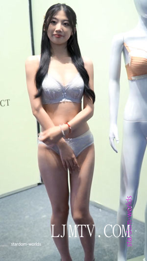 2024深圳内衣展凯轩基性感美女模特内衣秀ModelShow下着モデル