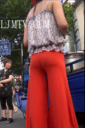 街拍客-巴巴罗大师原创街拍视频-轻透大裤管红裤