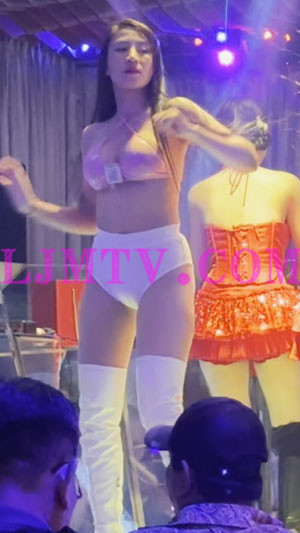 乳白超长筒靴的白色高腰裤粉色交叉绑带热舞妹子-4K视频