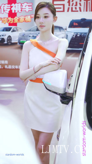 2025粤港澳大湾区车展AutoShow美女车模张芮尔RacingModel22