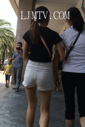 小龙大师精品街拍系列合集-小少妇腰细屁股大内痕紧