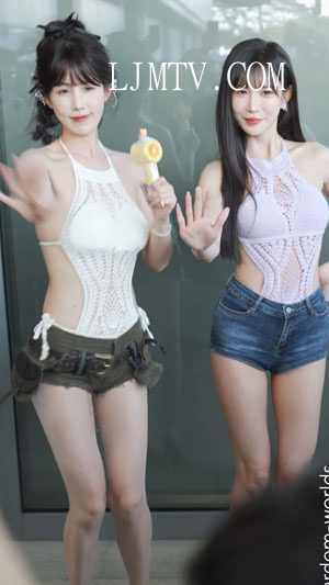 2025粤港澳大湾区车展BeautylegRacingModel美女车模呀小哈娜76