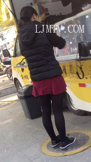 街拍大师超级白嫩玉足高清拍摄高跟丝袜-IMG_3567(1)