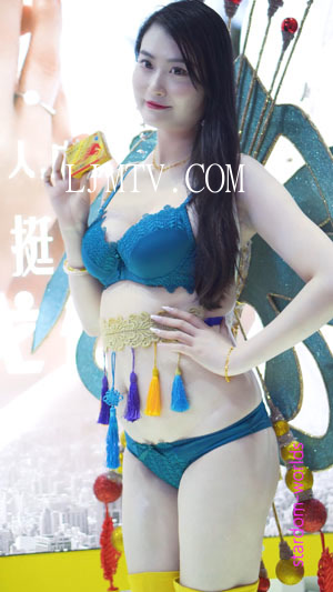 2024广州成人展性感美女模特内衣秀49ModelShow