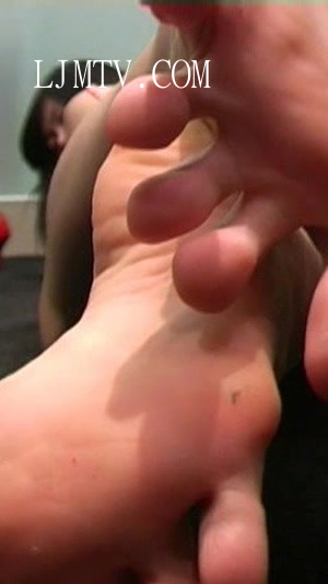 亚洲美足-cherryasianfeet2006视频-21-11-2006 Kiki-9-19-805