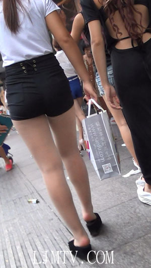 麋小鹿大师2013-2014街拍视频合集2-街拍小少妇丰臀-03