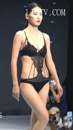 2022深圳内衣展盐步内衣秀性感美女模特时尚秀场3-2下着モデルModelshow