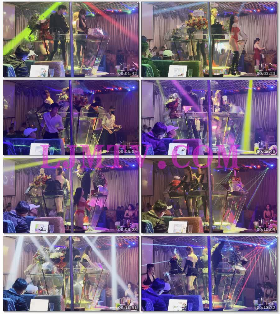 红色网眼裹胸网眼吊带露出红内裤黑色乳贴的过膝黑色长靴少妇-4K视频