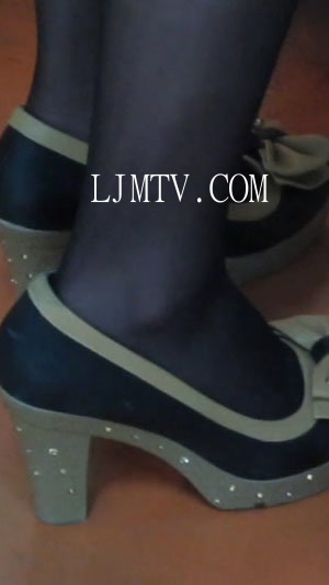 街拍大师小胡小斐高清拍摄高跟丝袜-cMVI_0042