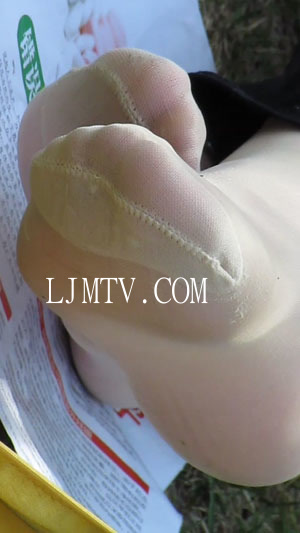 街拍大师applejuice高清拍摄高跟丝袜第5集-HD1410
