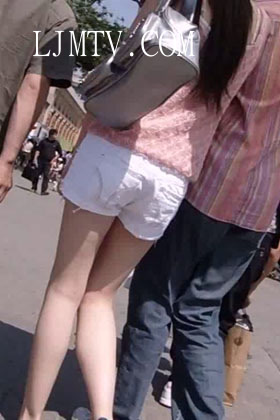 街拍客视频珍藏版丝袜美女专辑-S26柔丝穿在美腿上看起来真是太享受了