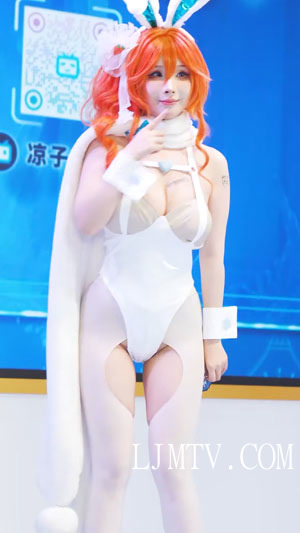 萤火虫漫展棕色尘埃2兔女郎杰尼斯Cosplay凉凉子