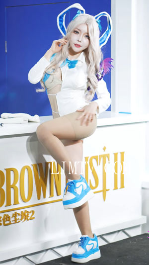 2026萤火虫漫展棕色尘埃2达丽安Cosplay