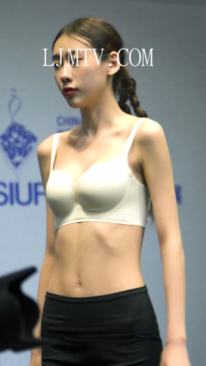2023深圳内衣展万兴泰内衣秀美女模特时尚秀场show下着モデル