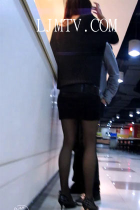 街拍客视频珍藏版丝袜美女专辑-KFC极品黑丝翘臀3