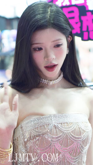 2024广州成人展广州性文化节美女模特秀场25Model