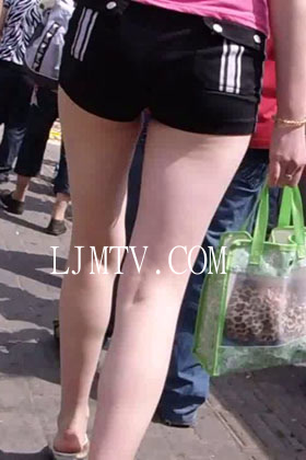 街拍客极品热裤精选120部R1这妞从后面上，不到三分钟必泄