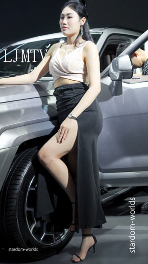 2024东莞国际车展春季AutoShowRacingModel美女车模陈慧车展模特39