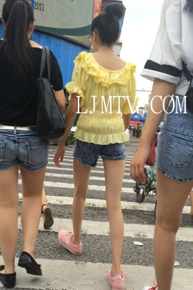 小龙大师精品街拍系列合集-三大热裤美女