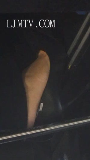 街拍大师小胡小斐高清拍摄高跟丝袜-MVI_1063