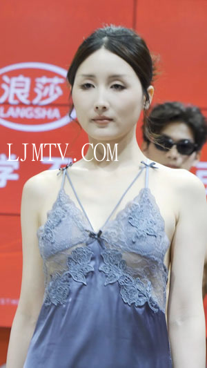 2025深圳内衣展浪莎2美女模特内衣秀时尚秀Show下着