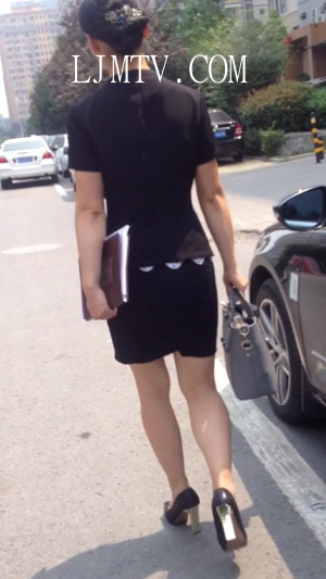 街拍大师超级白嫩玉足高清拍摄高跟丝袜-302-1(1)