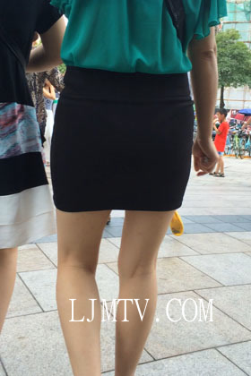 小龙大师精品街拍系列合集-性感宽臀超短裙