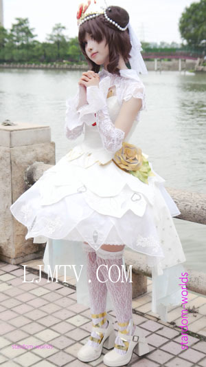-Cosplay小乔纯白花嫁王者荣耀2025五一萤火虫漫展