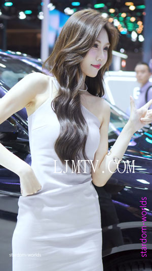 2025粤港澳大湾区车展AutoShow美女车模RacingModel52