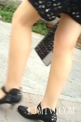 QASD近距离拍高跟黑丝视频系列-74