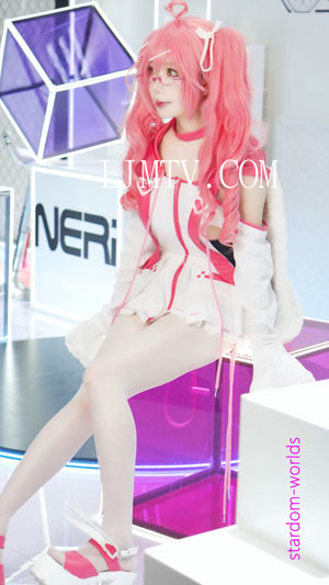 交错战线兔女郎卡缇娜墨见Cosplayコスプレ2024萤火虫漫展
