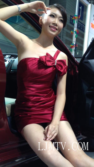 2013深圳一汽TOYOTA车展阳光女神-3