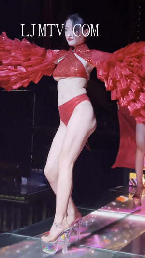 女人味十足的大红色裹胸红色高腰裤光腿水晶凉高跟舞女