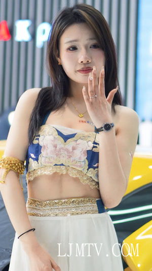 2024深圳改装车展AutoShowRacingModel美女车模车展模特50