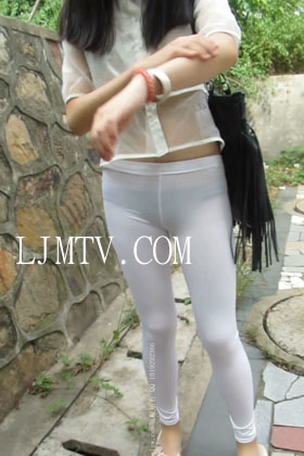 大忽悠2014.6.25【成功案例第213弹-173CM翘臀修车腿学生MM原味】校园忽悠173CM修车腿清楚学生MM穿上紧身白裤闪亮肉丝展示丝袜脚这腿真完美啊2014.6.25-213