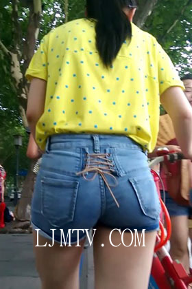 蚕豆大师超短热裤街拍视频系列-31