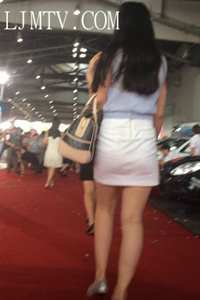 小龙大师精品街拍系列合集-短裙性感少妇-01