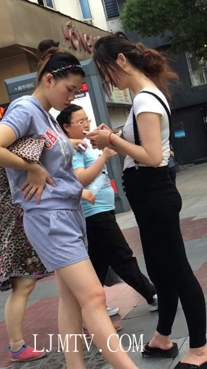 咔嚓街拍视频30001-30100-30021