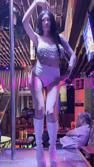 气质长发美女舞娘白色高腰裤吊带裹胸白靴热舞-4K视频