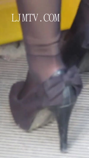 街拍大师小胡小斐高清拍摄高跟丝袜-cMVI_0082