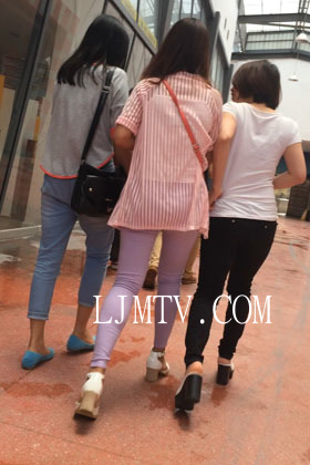小龙大师精品街拍系列合集-性感高跟打底裤小妹