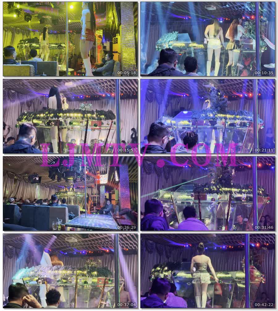 少妇气质的红色奶罩超短齐逼裙的白靴子女人-4K视频