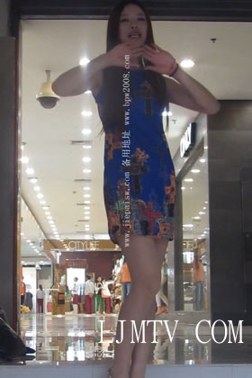 东厂街拍大忽悠买丝袜强袭抄底2013年5月-2(1)合并(New1)~1