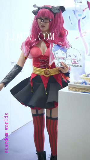波洞星球小姐姐cosplay24届广州萤火虫漫展2020.8.21-