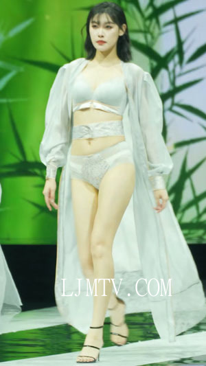 2023广州内衣展西维娅美女模特内衣秀Show下着モデル