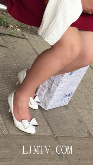 街拍大师醉爱孤独高清拍摄高跟丝袜第2辑-201507222112